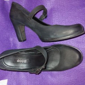 Ecco Mary Jane pump